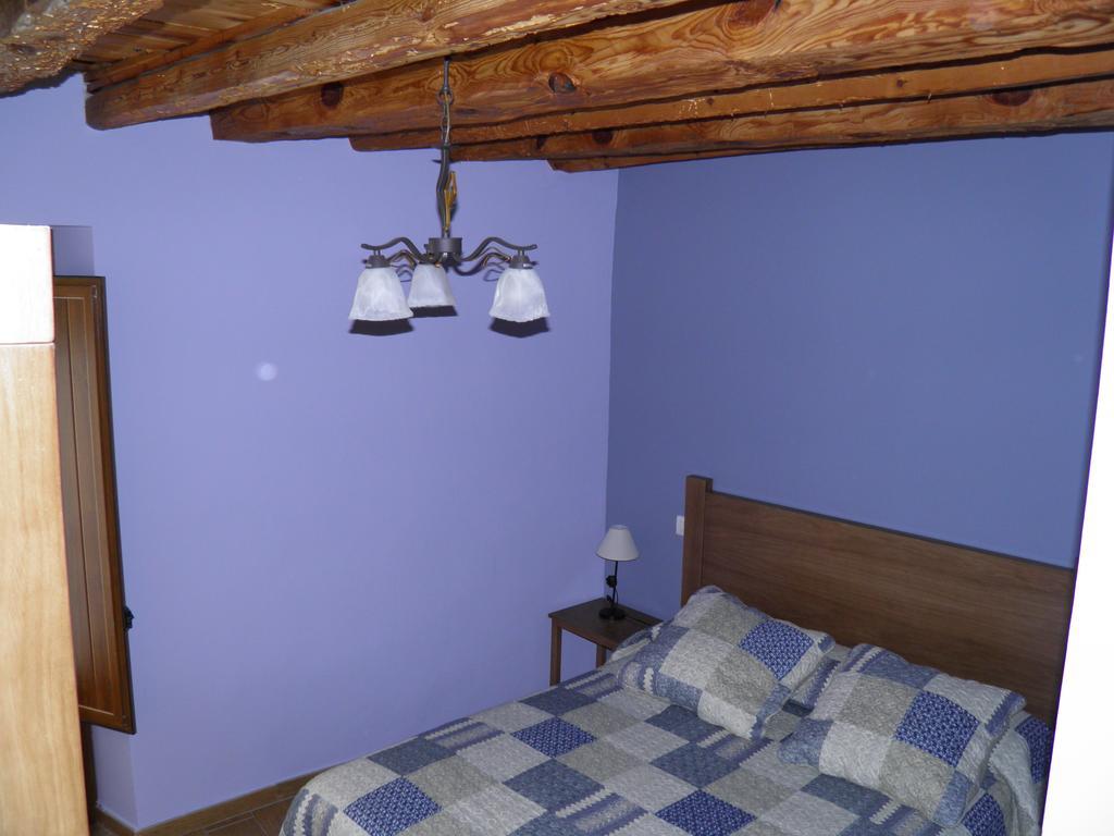 Apartamentos Turisticos Peñafiel Chambre photo